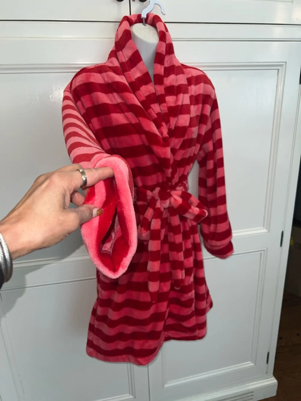 Kate Spade Robe 🍓💄 - Picture 3 of 12